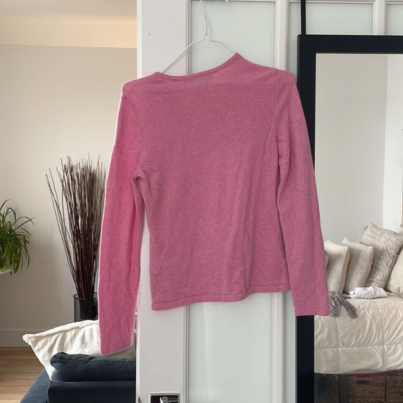 Lands End Sweater - Picture 2 of 2